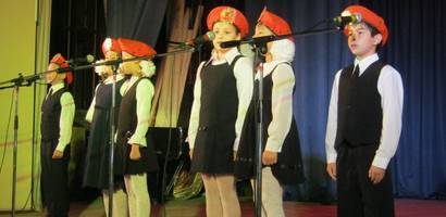 Пели и вспоминали Бородино Пели и вспоминали Бородино